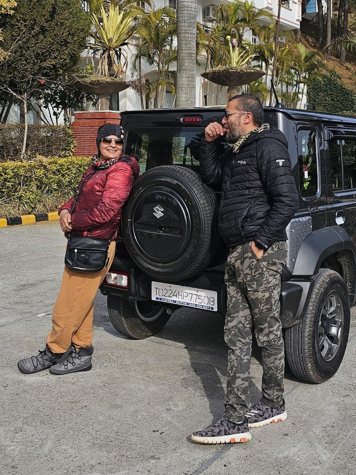 Picture of both standing with Dolma / Jimny - Manu and Tik